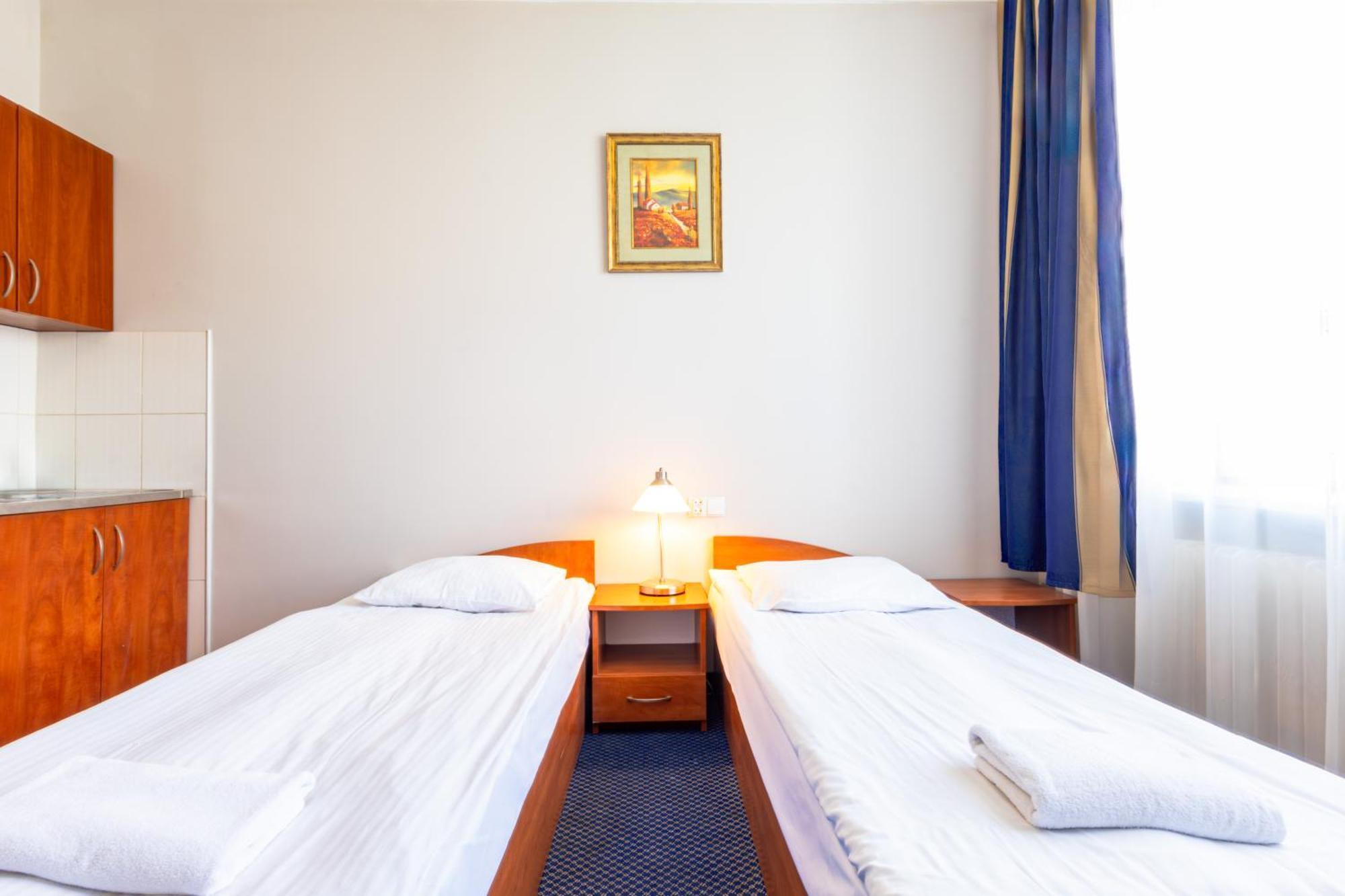 Noclegi Stadion Bed & Breakfast Warszawa Exteriör bild