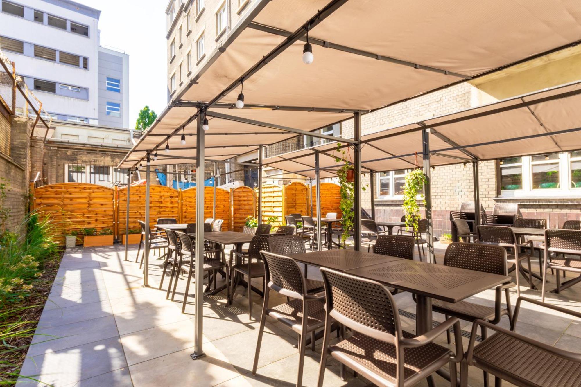 Noclegi Stadion Bed & Breakfast Warszawa Exteriör bild