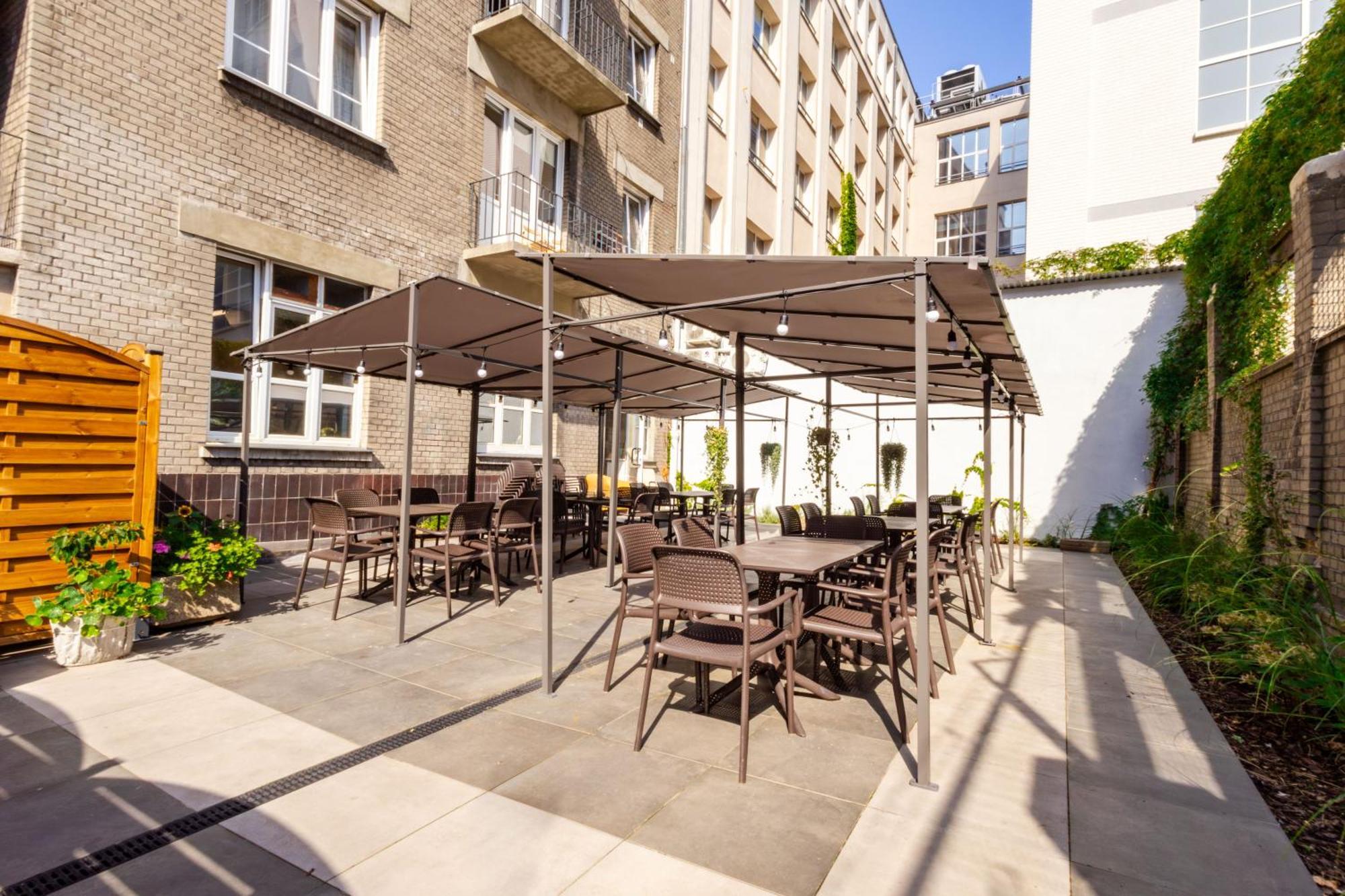 Noclegi Stadion Bed & Breakfast Warszawa Exteriör bild